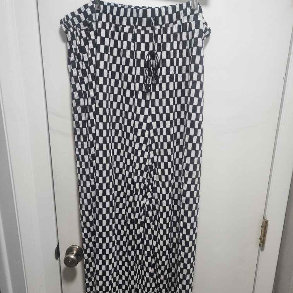 NWOT Shein Curve Size 4XL Wide Leg Checkerboard Pants